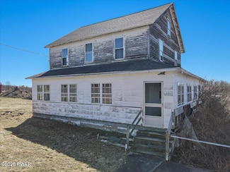 1642 Hamlin Hwy, Lake Ariel, PA 18436