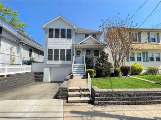 107 Woolley Ave, Staten Island, NY 10314
