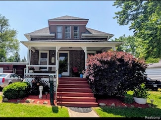 23700 Allor St, Saint Clair Shores, MI 48082