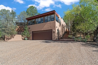 240 Valle Del Sol Dr, Santa Fe, NM 87501