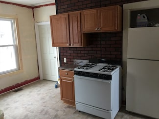 123 Danforth St Unit 1 S, Fall River, MA 02720