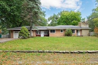 37 Vanderveen Ave, Holland, MI 49424