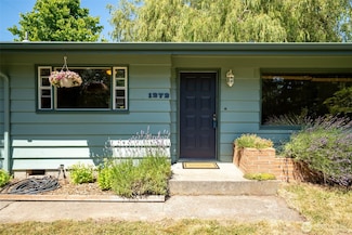 1372 Marine Dr, Bellingham, WA 98225