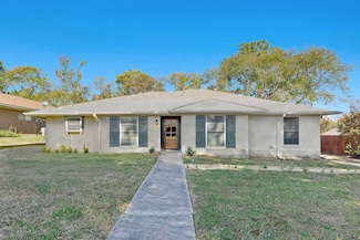 1805 Skyline Dr, Sherman, TX 75092