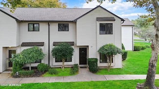 97 Tangerine Dr, Marlboro, NJ 07746