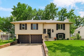 2321 W 48th St, Westwood, KS 66205