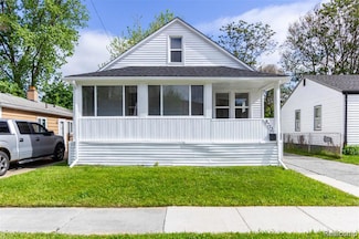 8713 Hupp Ave, Warren, MI 48089
