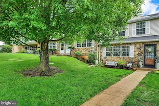 406 Devon Ct Unit 485, Downingtown, PA 19335