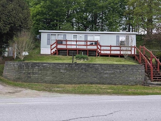 238 S Main St, Danby, VT 05739