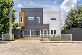 543 Threlkeld St, Houston, TX 77007