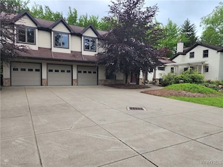 6731 Chestnut Ridge Rd, Orchard Park, NY 14127