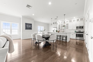 823 E 6th St Unit 5, Boston, MA 02127