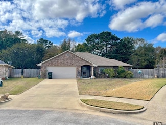 5440 Meadow West Ct, Flint, TX 75762