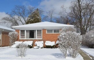 2119 Seward St, Evanston, IL 60202