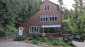 34 Hubbard Grove Rd, Shelburne, NH 03581