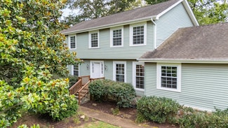 4805 Woodland Cir, Hixson, TN 37343