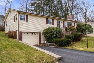 2 Vega Ln, Worcester, MA 01605