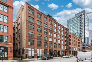 215 W Illinois St Unit 6B, Chicago, IL 60654