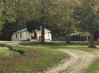 18425 Parks Rd, Cannelton, IN 47520