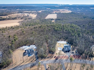 95 Catalpa Dr, Polk Township, PA 18058