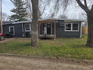 332 3rd St, Campbell, MN 56522