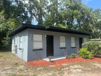 3309 Kennedy St, Palatka, FL 32177