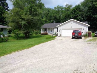 308 Orchard Hill Dr, Lagrange, IN 46761
