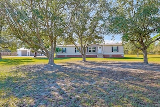 12124 Redrose Ave, Weeki Wachee, FL 34614
