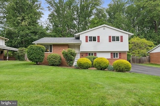 3508 Brookwood Dr, Fairfax, VA 22030