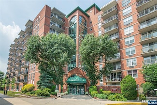 300 Main St Unit 716, Little Falls, NJ 07424