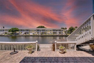 5005 Coquina Key Dr SE Unit B, Saint Petersburg, FL 33705