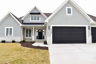 2230 NW Riverview Dr, Riverside, MO 64150