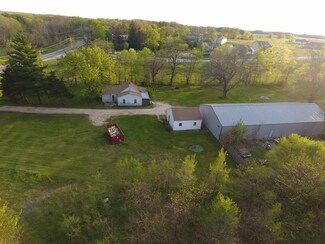 15402 S Bluff Rd, South Beloit, IL 61080
