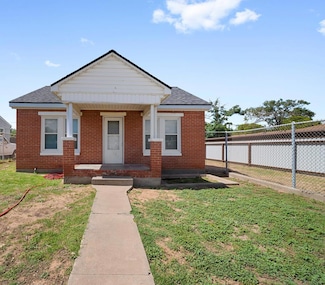 709 E 14th St, Big Spring, TX 79720