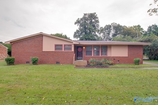 4108 Lakeview Dr NW, Huntsville, AL 35810