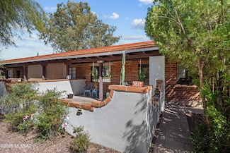 381 S Paseo Lobo Unit D, Green Valley, AZ 85614