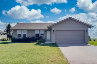 3041 Huntington Dr, Belvidere, IL 61008