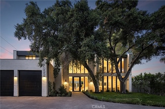 17055 Rancho St, Encino, CA 91316