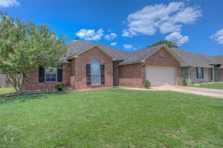 252 Avondale Ln, Bossier City, LA 71112
