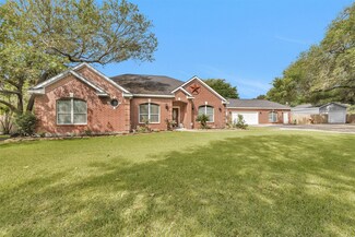 303 Beaumont Dr, Magnolia, TX 77354