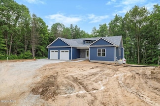 330 Selfridge Rd, Gansevoort, NY 12831