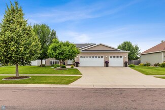 3759 Fillmore St S, Fargo, ND 58104