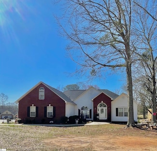 191 Amberwood Dr, Anderson, SC 29621