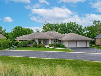 515 Stone Ridge Ln, Cherry Valley, IL 61016