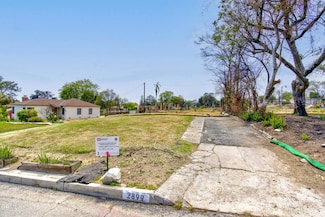 2899 N Mount Curve Ave, Altadena, CA 91001