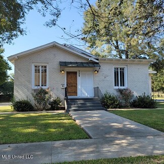 724 N Pearl St, Natchez, MS 39120