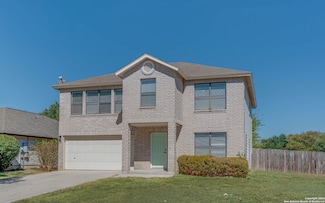 818 Camel Back Dr, New Braunfels, TX 78130