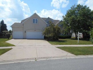 2419 Joyce Ln, Naperville, IL 60564