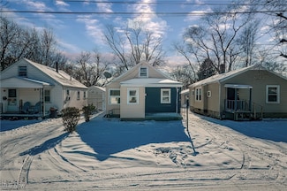 2336 22nd St NE, Canton, OH 44705