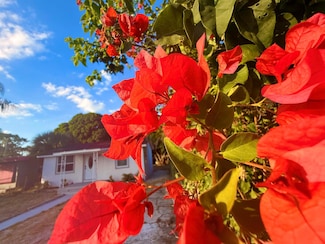 1093 Highview Rd, Lantana, FL 33462